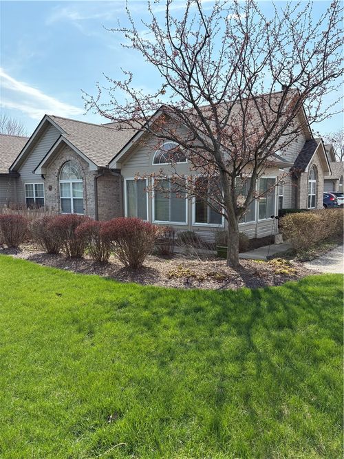 2151 Willow Run Cir, Enon, OH, 45323-9788 | Card Image