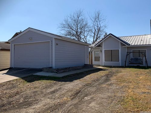 8441 Forest Ridge Dr, San Antonio, TX, 78239-4050 | Card Image