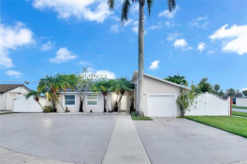 10460 Sw 165th Ter, Miami, FL, 33157-3061 | Card Image
