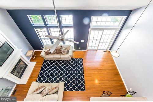 684 Churchill Rd, CHESTER SPRINGS, PA, 19425-3806 | Card Image