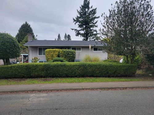5379 1 Ave, Delta, BC, V4M1B8 | Card Image