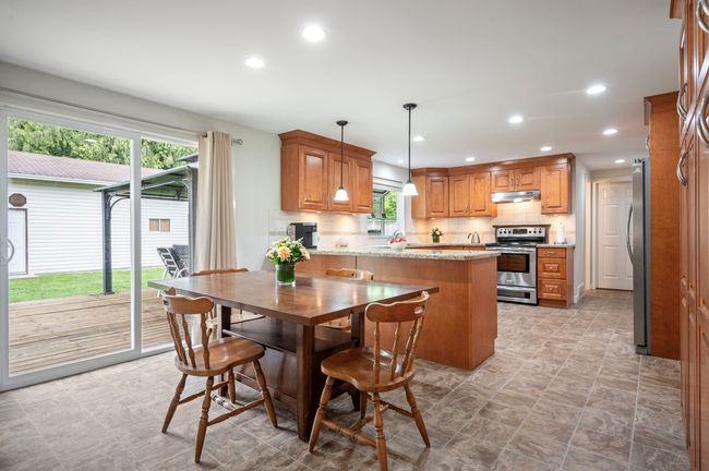 4195 207 A St, House other with 4 bedrooms, 3 bathrooms and 20 parking in Langley BC | Image 9