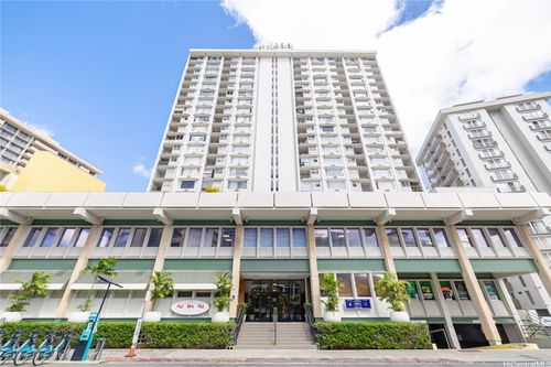 2008-747 Amana St, Honolulu, HI, 96814-5110 | Card Image