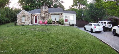 423 Circle Dr, Rogersville, TN, 37857-2607 | Card Image