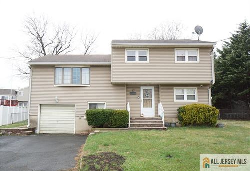 17 Wedgewood Dr, Carteret, NJ, 07008-1832 | Card Image