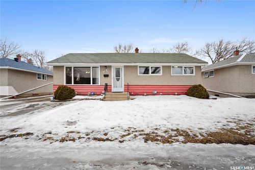 3814 Sherwood Dr, Regina, SK, S4R4A6 | Card Image