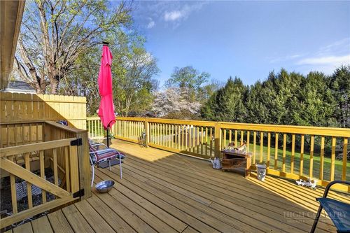 708 Wilmore St Ne, Lenoir, NC, 28645-3763 | Card Image