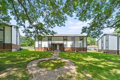 904 Twin Oaks Terrace, Harrisonville, MO, 64701 | Card Image