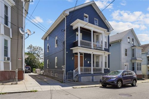 19 Covell St, Providence, RI, 02909-3133 | Card Image