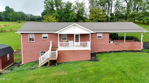 15813 Black Hollow Rd, Abingdon, VA, 24210-9003 | Card Image