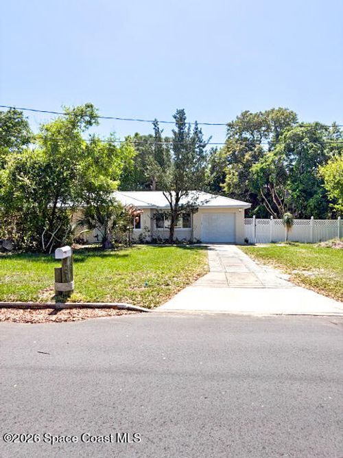 423 Oleander Ln, Melbourne, FL, 32935-6944 | Card Image
