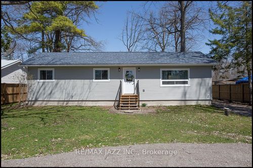 214 River Rd E, Campbellford, ON, K0L1L0 | Card Image