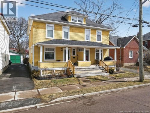 425 Lutz St, Moncton, NB, E1C5H2 | Card Image