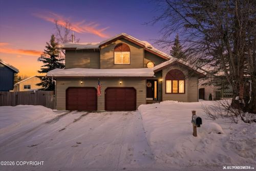 12201 Woodchase Cir, Anchorage, AK, 99516-2052 | Card Image