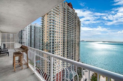 2202-1200 Brickell Bay Dr, Miami, FL, 33131-3262 | Card Image