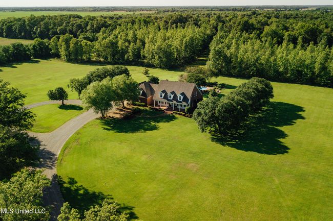 AH WB Isola House drone-5 | Image 4