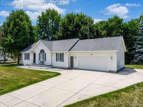 7030 Jennings Rd, Swartz Creek, MI, 48473-8809 | Card Image