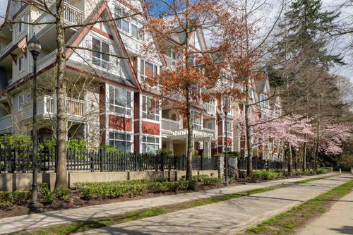 204-6833 Village Green, Burnaby, BC, V5E4M1 | Card Image
