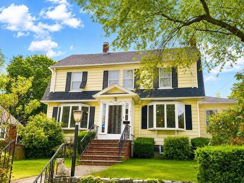 19 Cavanaugh Rd, Braintree, MA, 02184-1712 | Card Image
