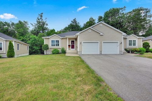 32-32 Village Rd, Paxton, MA, 01612-1381 | Card Image