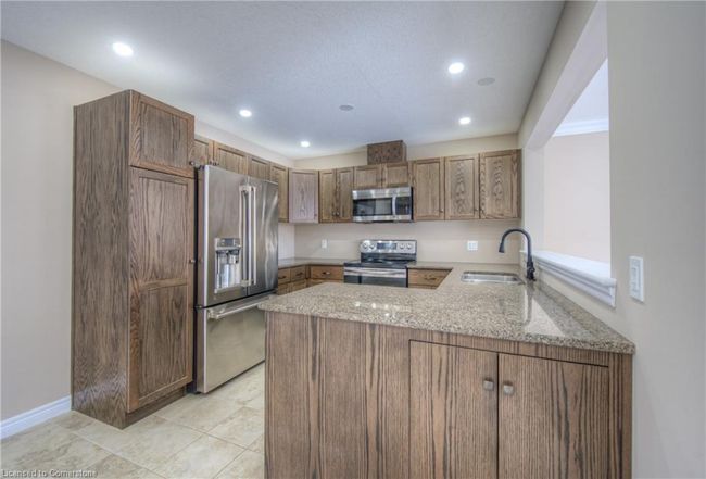 49 Miranda Path, House other with 3 bedrooms, 3 bathrooms and 3 parking in Elmira ON | Image 10