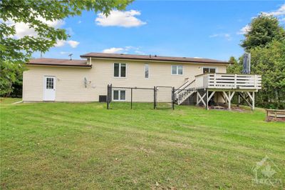 2584 Stagecoach Rd, House other with 5 bedrooms, 2 bathrooms and 8 parking in Osgoode ON | Image 3