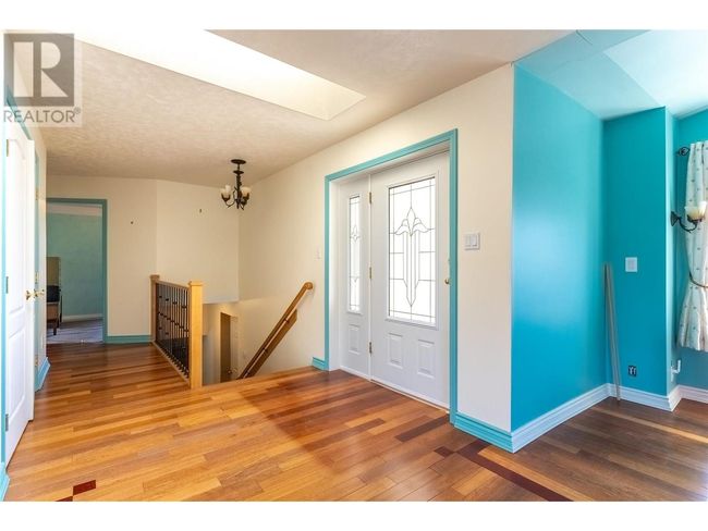 1396 Semlin Dr, House other with 5 bedrooms, 3 bathrooms and 2 parking in Cache Creek BC | Image 6