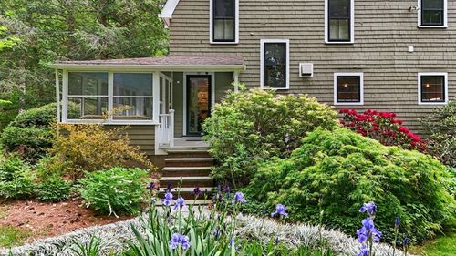 68 Claybrook Rd, Dover, MA, 02030-2113 | Card Image