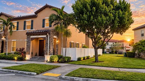 9575 Sw 171st Path, Miami, FL, 33196-2981 | Card Image