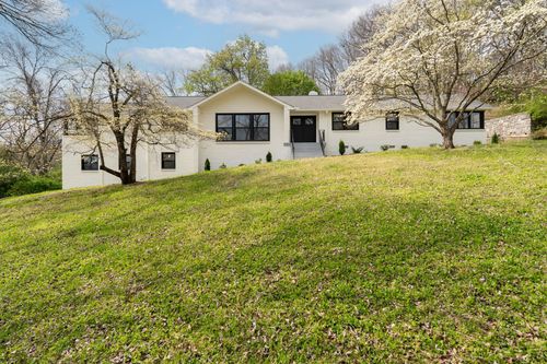6612 Fox Hollow Rd, Nashville, TN, 37205 | Card Image