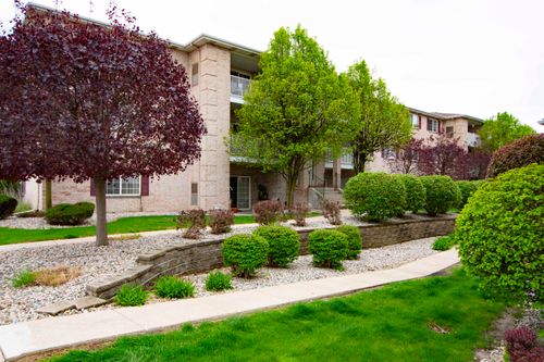 2009 W 75th Pl, Merrillville, IN, 46410 | Card Image