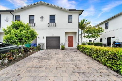 1161 Sw 8th Ave, Florida City, FL, 33034-4888 | Card Image