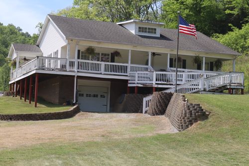 341 Pumpkin Hollow Rd, Liberty, TN, 37095-3707 | Card Image