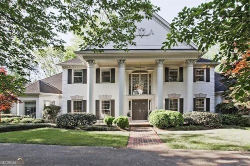 4 Harris Gln Nw, Atlanta, GA, 30327-3842 | Card Image