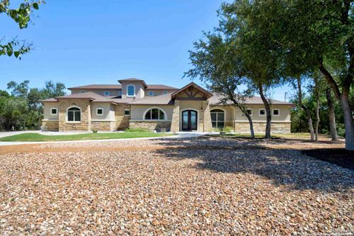 8 Braeburn Ct, Bulverde, TX, 78163-3110 | Card Image