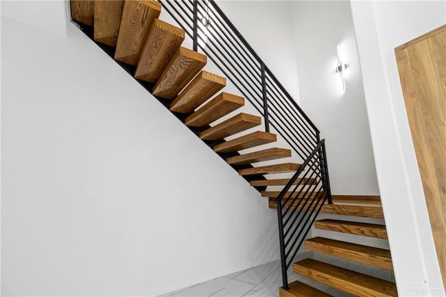 2228 S 45 Th St, House other with 3 bedrooms, 3 bathrooms and 2 parking in McAllen TX | Image 21