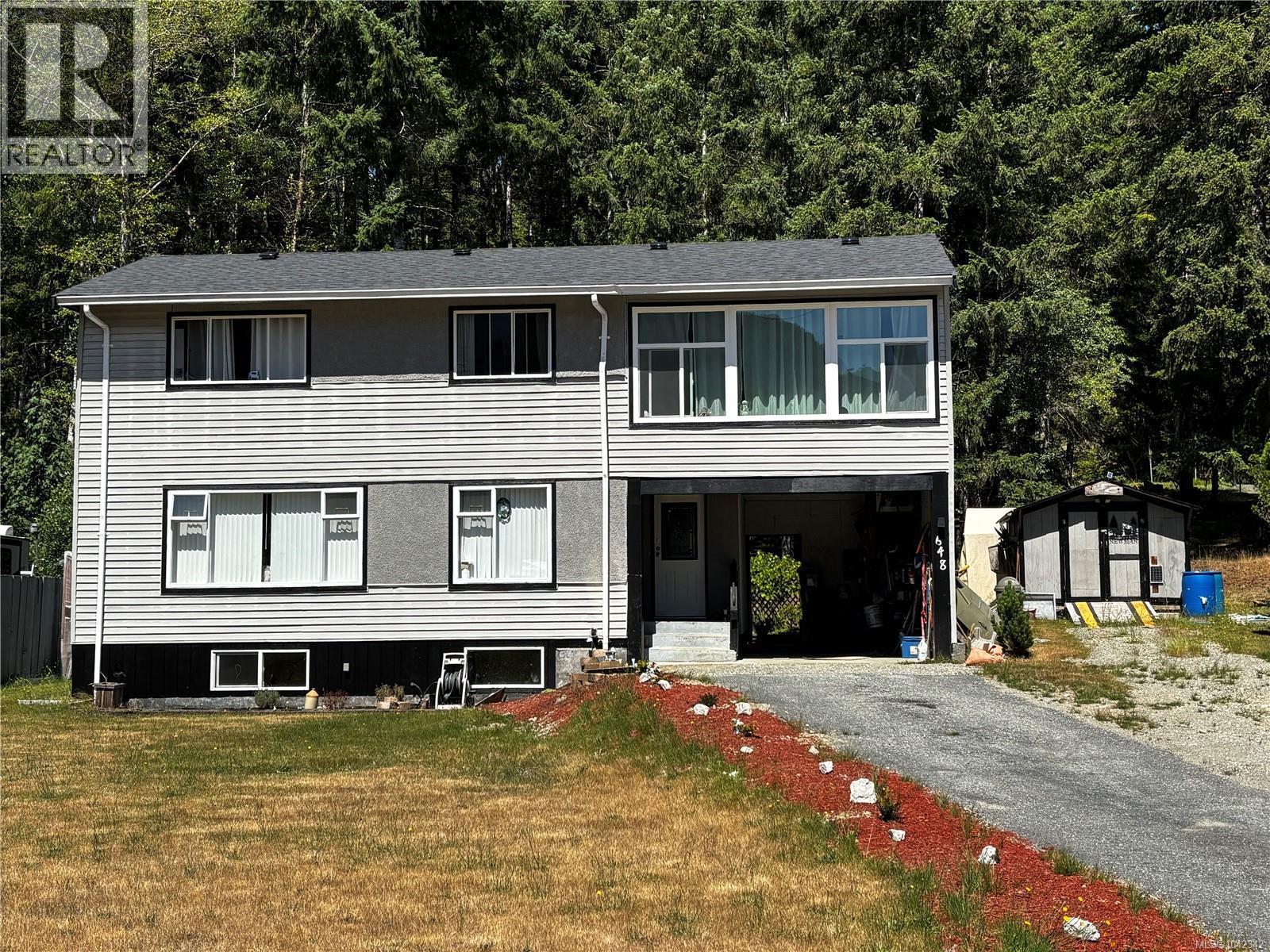 Residential in Gold River