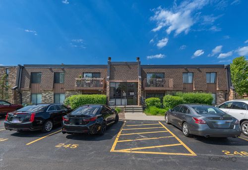 2d-729 Limerick Ln, Schaumburg, IL, 60193-3254 | Card Image