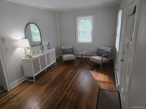 22 Roseville Ave, Saint James, NY, 11780-2917 | Card Image