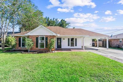 40143 Autumn Breeze Ave, House other with 3 bedrooms, 2 bathrooms and null parking in Prairieville LA | Image 2