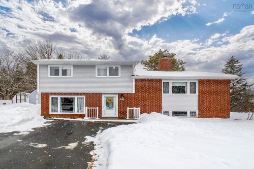 46 Boling Green Cres, Dartmouth, NS, B2V1J8 | Card Image