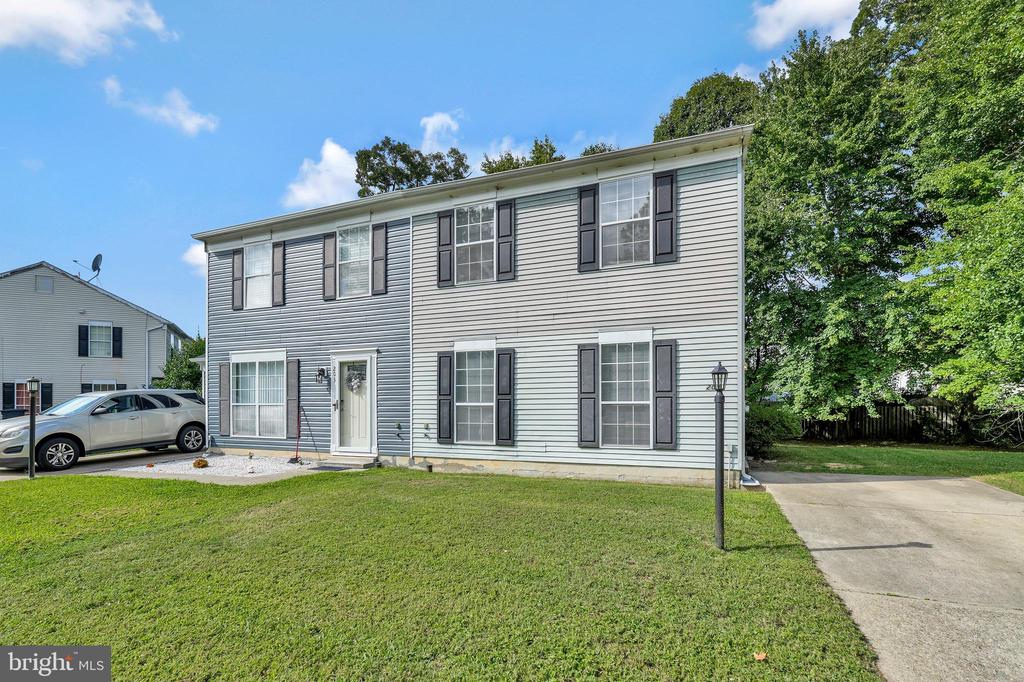 Susan Dr, Indian Head, MD 20640