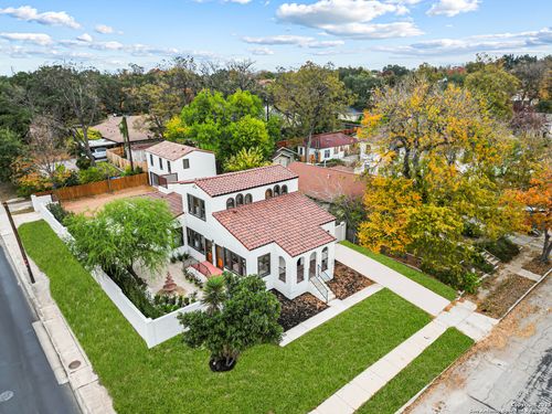 339 W Elsmere Pl, San Antonio, TX, 78212-2257 | Card Image