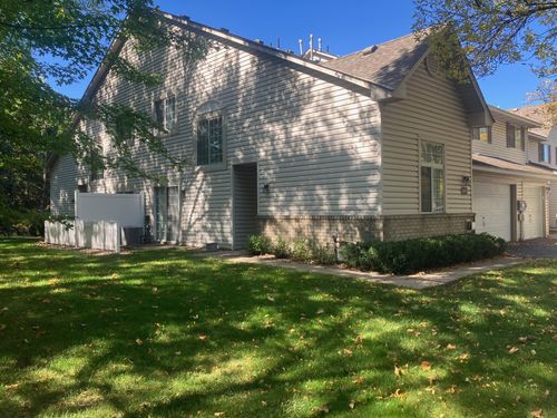 2583 Lockwood Dr, Mendota Heights, MN, 55120-1705 | Card Image