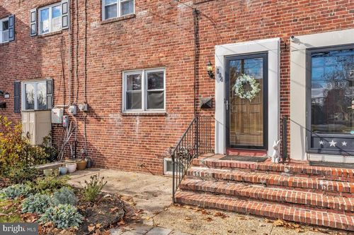 604 Broadway, Westville, NJ, 08093-1171 | Card Image