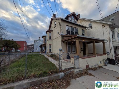 apt-2-426 Carlton Avenue, Bethlehem City, PA, 18015 | Card Image