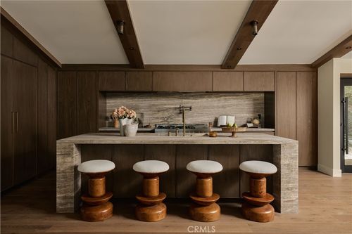 3655 Wrightwood Dr, Studio City, CA, 91604-3947 | Card Image