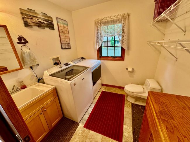 2027 The Point Rd W, House other with 4 bedrooms, 4 bathrooms and 2 parking in Tomahawk WI | Image 16