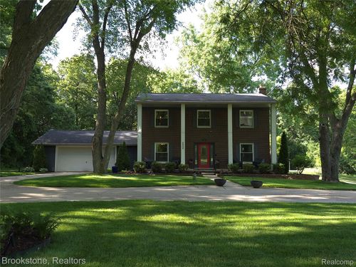 4890 Whipple Lake Road, Independence Charter Township, MI, 48348 | Card Image