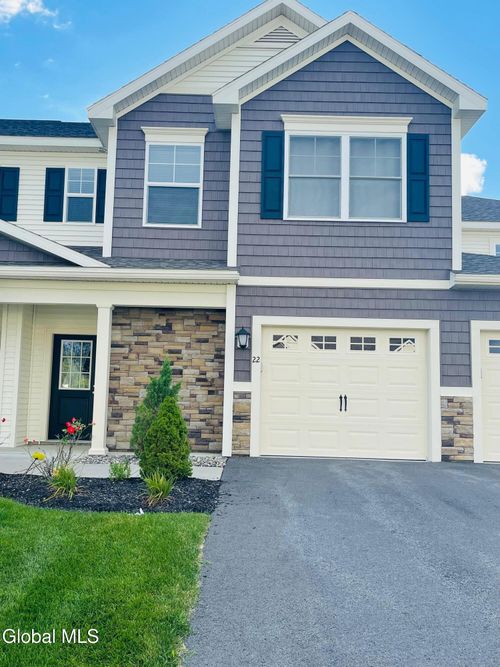 22 Whitaker Dr, Cohoes, NY, 12047-4318 | Card Image